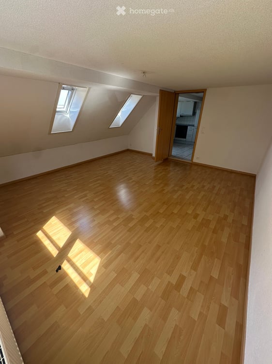 Dachwohnung in Bilten 8