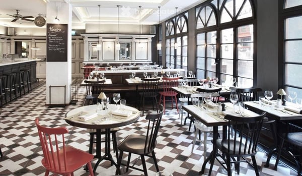 Gastro-Ensemble am Hirschenplatz – Restaurant, Bar & Take-away, 188 Plätze 2