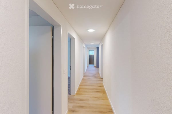 Erstvermietung – Wohnen am Sonnenberg: Moderne 5.5-Zimmer-Wohnung mit grosser Aussenfläche 13