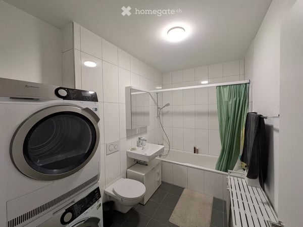 Moderne möblierte 3.5-Zimmer-Wohnung mit Balkon und Bergsicht 11