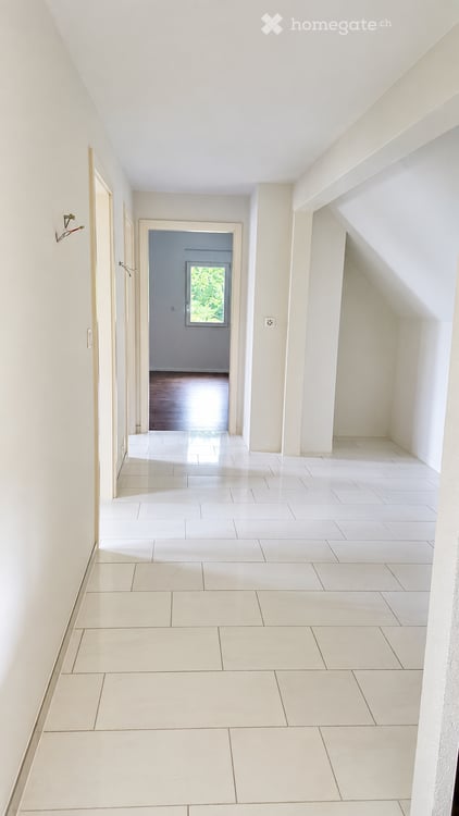 Exklusive 3.5-Zimmer-Dachwohnung mit Weitsicht in Dänikon 9
