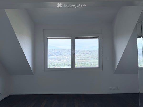 Exklusive 3.5-Zimmer-Dachwohnung mit Weitsicht in Dänikon 13