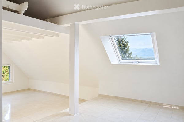 Exklusive 3.5-Zimmer-Dachwohnung mit Weitsicht in Dänikon 4