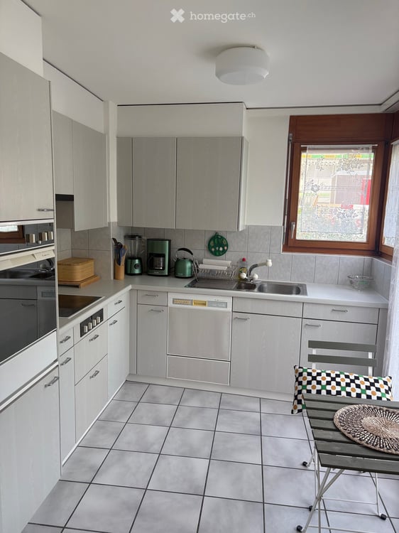 Helle und gemütliche 2.5-Zimmer-Wohnung an ruhiger Lage mit schönem Balkon 4