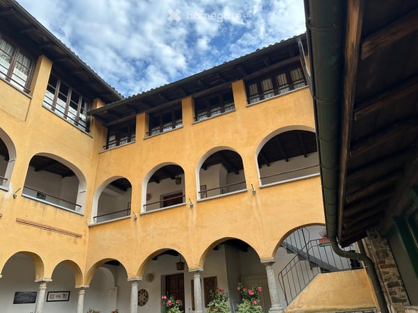 Möblierte 1.5-Zimmer-Wohnung in historischem Gebäude in Caslano 6