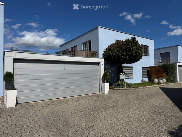 Familienparadies in Stetten: Modernes 5.5 Zi.-Minergie-EFH mit Garten, Terrasse & Doppelgarage 5