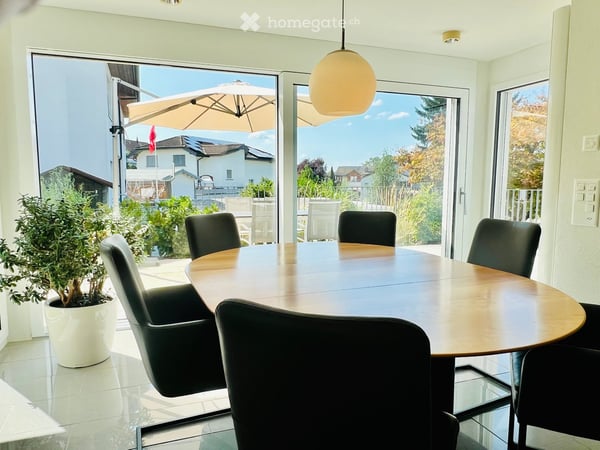 Modernes Haus, gehobene Ausstattung, grosser Garten & viele Extras 2