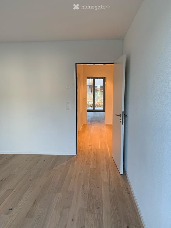 Moderne Wohnung im Eigentums-Standard 12