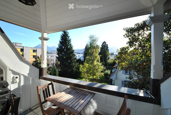2½-Zimmer-Dachwohnung mit Galerie, Sauna & Whirlpool!