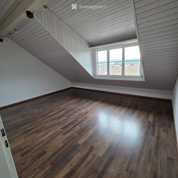 Stilvolle 5.5-Zimmer-Doppelhaushälfte mit Alpenpanorama und sonnigem Garten 10