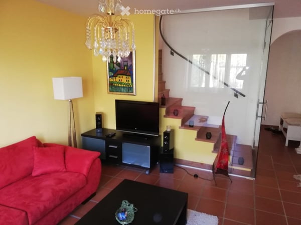 Idyllisches Reiheneinfamilienhaus mit Sauna und öffentl. Pool in der Nähe Lugano und Luino im Grünen 3