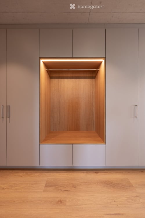Exklusive 5.5-Zimmer-Neubau Dachwohnung Lift direkt in Wohnung 5