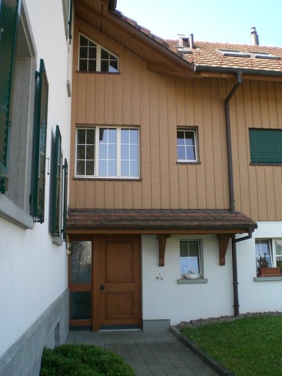5,5-Zimmer Wohnung (sehr ruhige Lage, hell, gross) 2