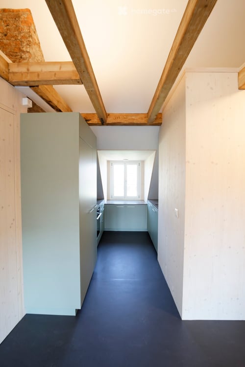 Stilvolle Dachwohnung im sanierten Altbau 4
