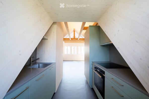 Stilvolle Dachwohnung im sanierten Altbau 5