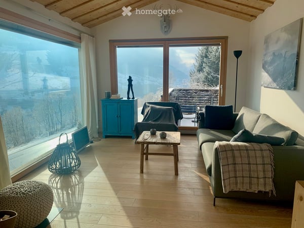 Modernes 3.5-Zimmer-Ferienhaus mit traumhafter Bergsicht in der Val Lumnezia (möbliert, Jahresmiete) 3