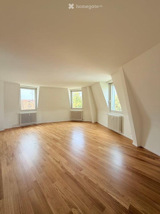 Wohnen auf zwei Ebenen – frisch renovierte 5.5-Zimmer-Maisonette mit Turmzimmer im Gotthelfquartier 3