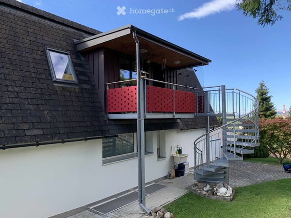 Helle 3.5-Zimmer-Wohnung mit Balkon und schöner Aussicht in Winkel 2