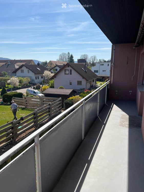 Grosse 4.5 Zimmer  Wohnung in Lostorf 8
