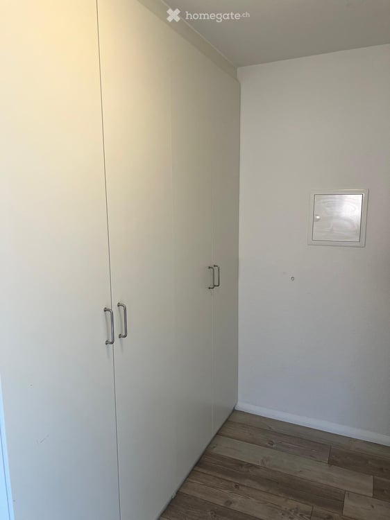 Grosse 4.5 Zimmer  Wohnung in Lostorf 7