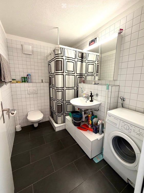 Schöne 3.5-Zimmer-Wohnung in Fällanden 9