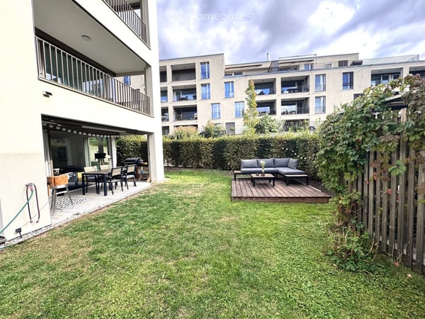 Zofingen: Exklusive 2.5-Zimmer Wohnung mit Gartensitzplatz 8