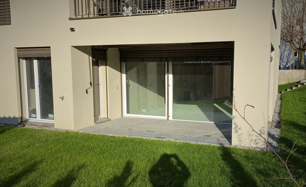 Zofingen: Exklusive 2.5-Zimmer Wohnung mit Gartensitzplatz 2