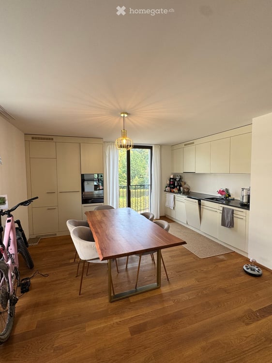 Wunderschöne 3.5 Zimmer Wohnung 8