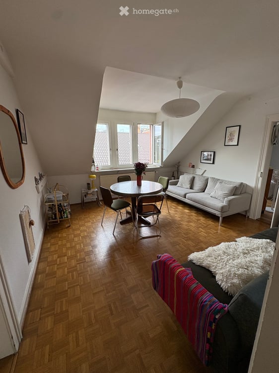 Helle Dachwohnung in Zürich K4