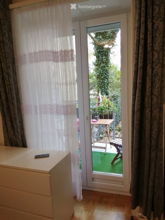Charmante 3-Zimmer-Altbauwohnung mit direktem Gartenzugang in Basel 1