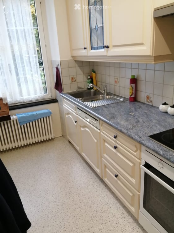 Charmante 3-Zimmer-Altbauwohnung mit direktem Gartenzugang in Basel 4