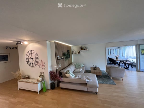 5.5-Zimmer-Attikawohnung mit privater 145 m² Dachterrasse
