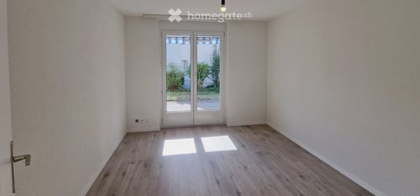 Helle 4.5-Zimmer-Gartenwohnung mit Cheminée und zwei Tiefgaragenplätzen in Effretikon 14