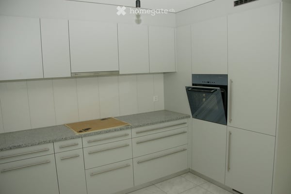 Topmoderne 4.5 Zimmerwohnung mit Garten in ruhigem Quartier nähe Bahnhof 5