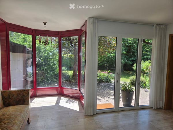 Charmantes Einfamilienhaus an ruhiger Lage mit wunderschönem Rosengarten 9