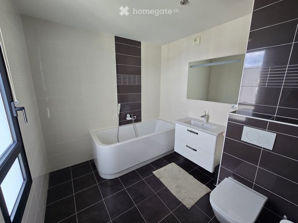 4 pièces 133m² – Saint-Genis-Pouilly, 20 min de Genève – terrasse Sud, vue Jura, garage double 9