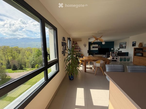 4 pièces 133m² – Saint-Genis-Pouilly, 20 min de Genève – terrasse Sud, vue Jura, garage double 4