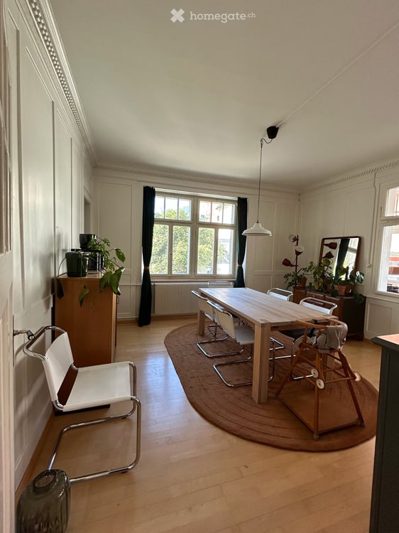 Nachmieter gesucht – wunderschöne 3.5-Zimmer-Altbauwohnung in Chur 2