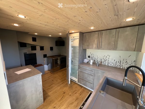 Lichtdurchfluteter Traum-Altbau 2024 60 m² Wellness-Schlafzimmer mit Sauna  in Hugelshofen 3