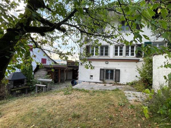 Historisches 6½-Zimmer-Haus mit Garten, Werkstatt, Atelier, zwei Garagenplätzen und einem Carport 14