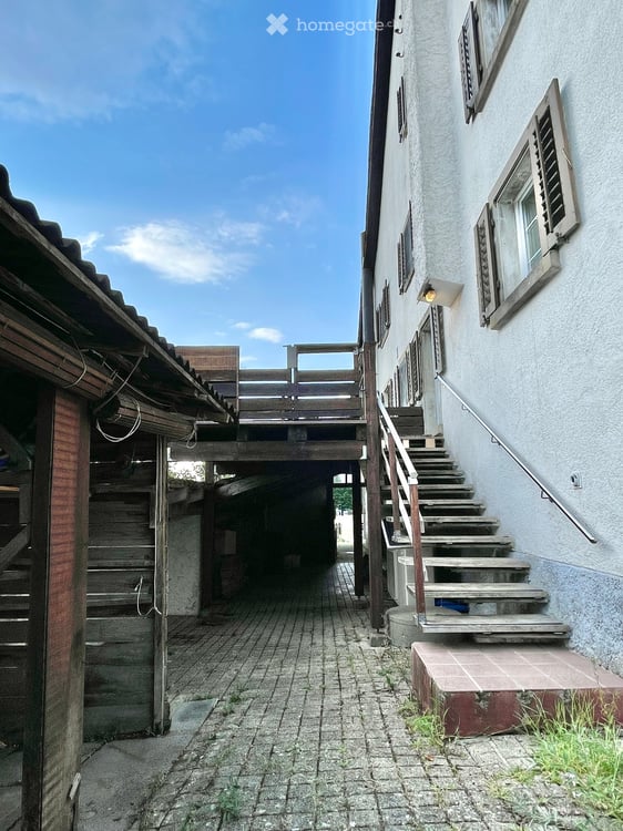Historisches 6½-Zimmer-Haus mit Garten, Werkstatt, Atelier, zwei Garagenplätzen und einem Carport 17