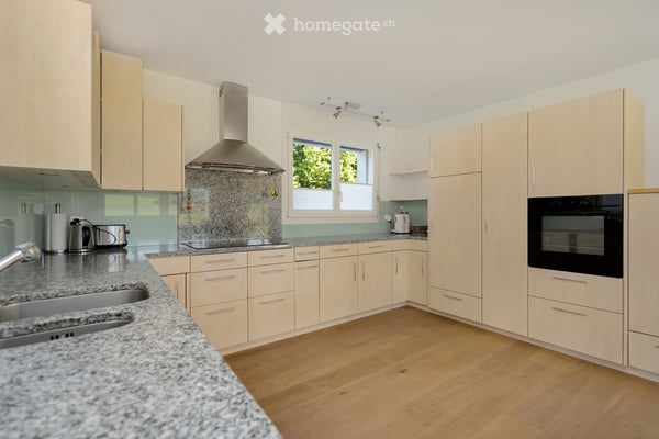 Einfamilienhaus mit Panoramaaussicht in Schwarzenburg 12