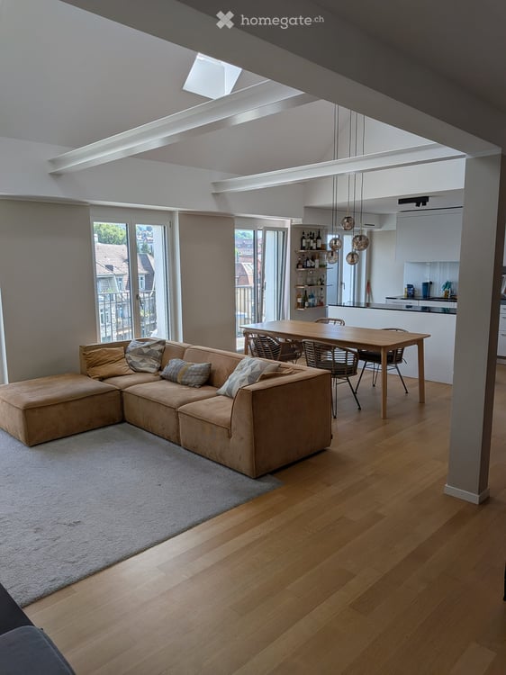 Helle 3.5-Zimmer-Attikawohnung mit privater Dachterrasse – Seminarstrasse 1, Zürich 2