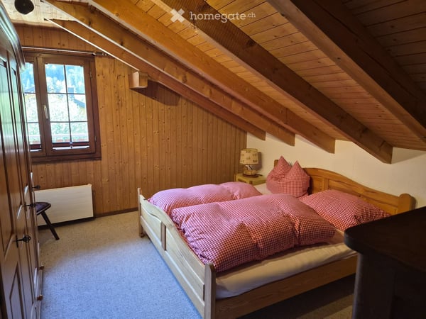 Idyllische, möblierte 2.5-Zimmer-Dachwohnung mit Balkon in Studen (SZ) – nahe Skigebiet & Golfplatz! 6