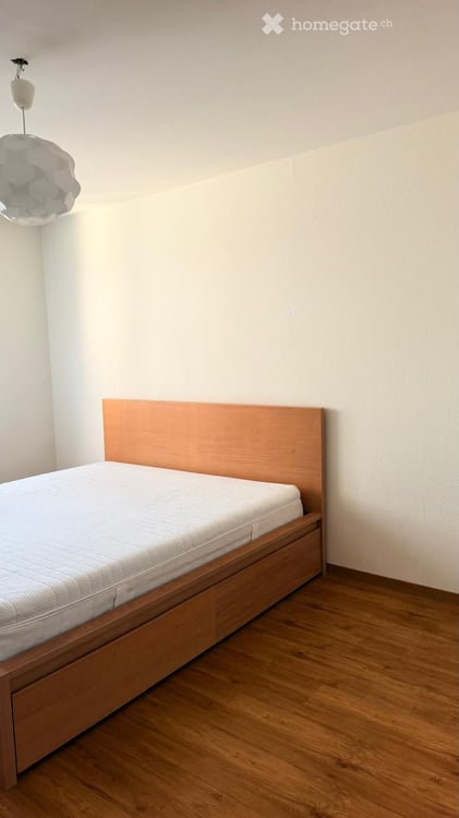 Renovierte 3.5-Zimmer-Wohnung in Oerlikon 7