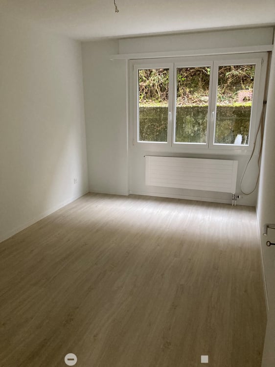Moderne, helle 3.5-Zimmer-Wohnung mit Balkon in Biel (Bözingen) 5