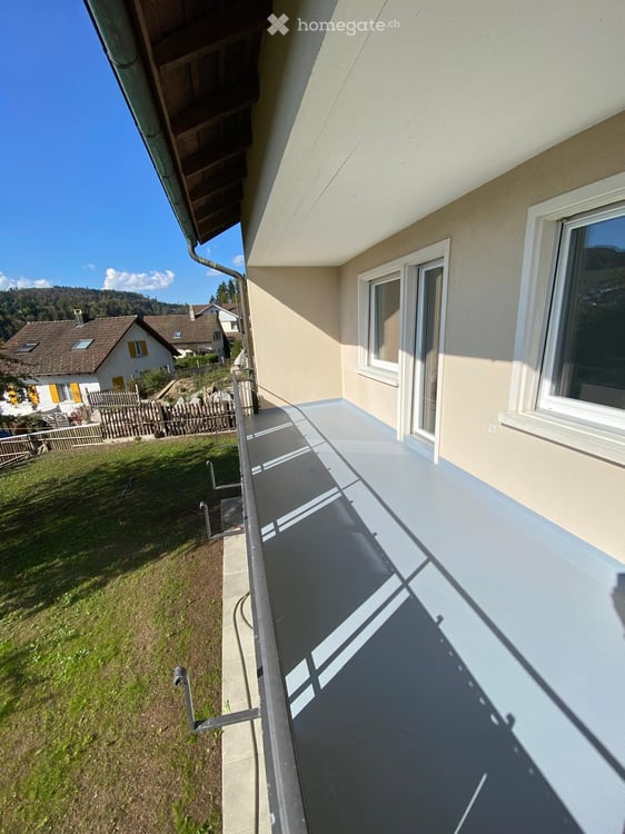 Freistehendes 6-Zi Einfamilienhaus mit grossem Garten, familienfreundliche, sonnige und ruhige Lage 4