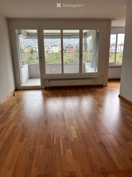 Helle 3.5-Zimmer-Wohnung mit Rheinblick und Balkon in Schaffhausen 4
