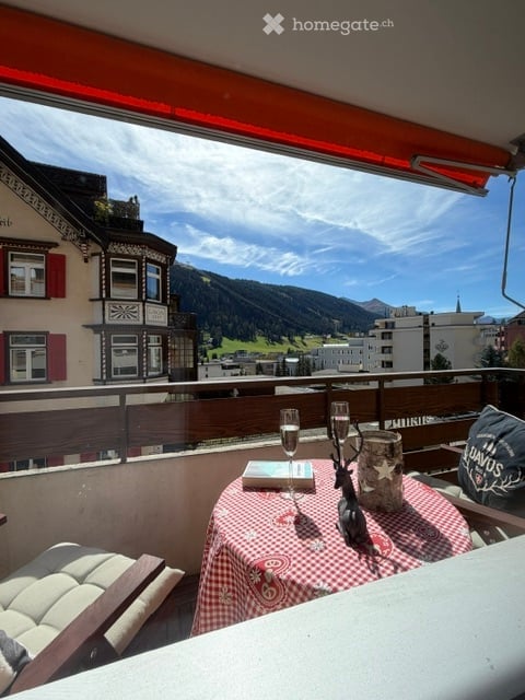 Stilvolle 1½ -Zimmer-Wohnung (mit angrenzender 1½ -Zwg kombinierbar) an der Promenade in Davos Platz 7
