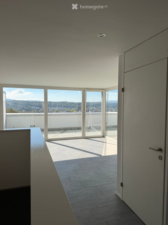 Schöne und helle 4.5-Zimmer Maisonette-Wohnung in Zufikon